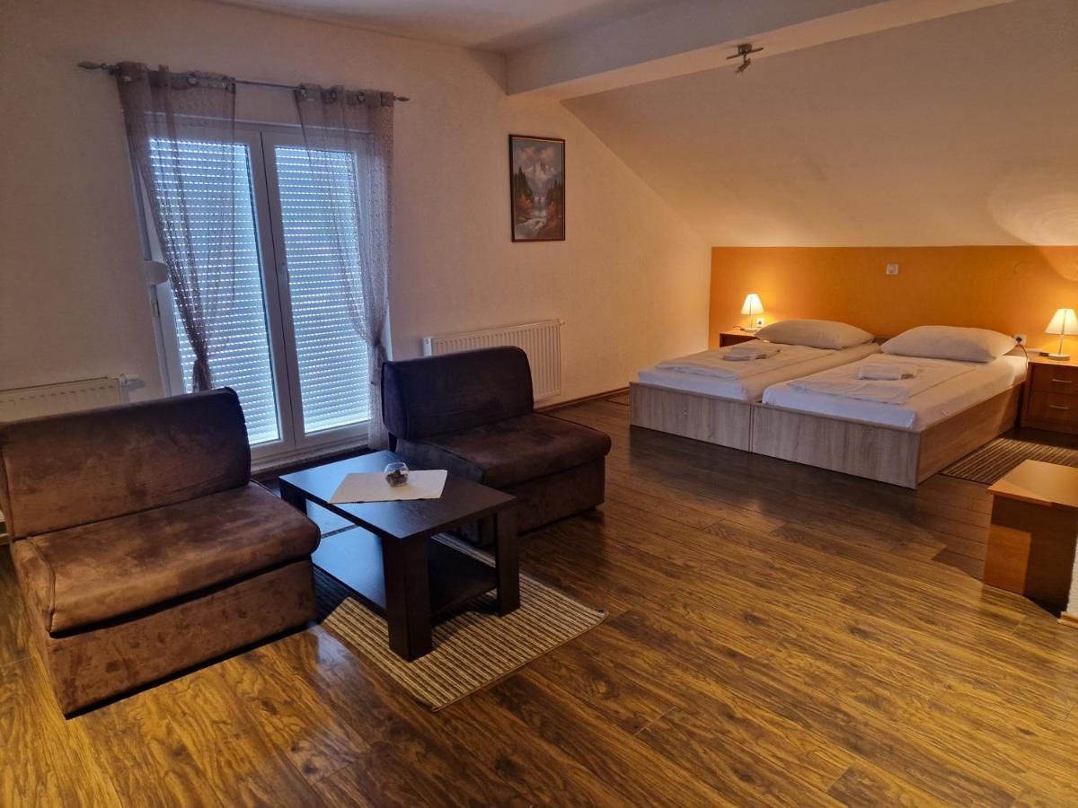Plitvice Palace Grabovac (Karlovac) Exterior foto