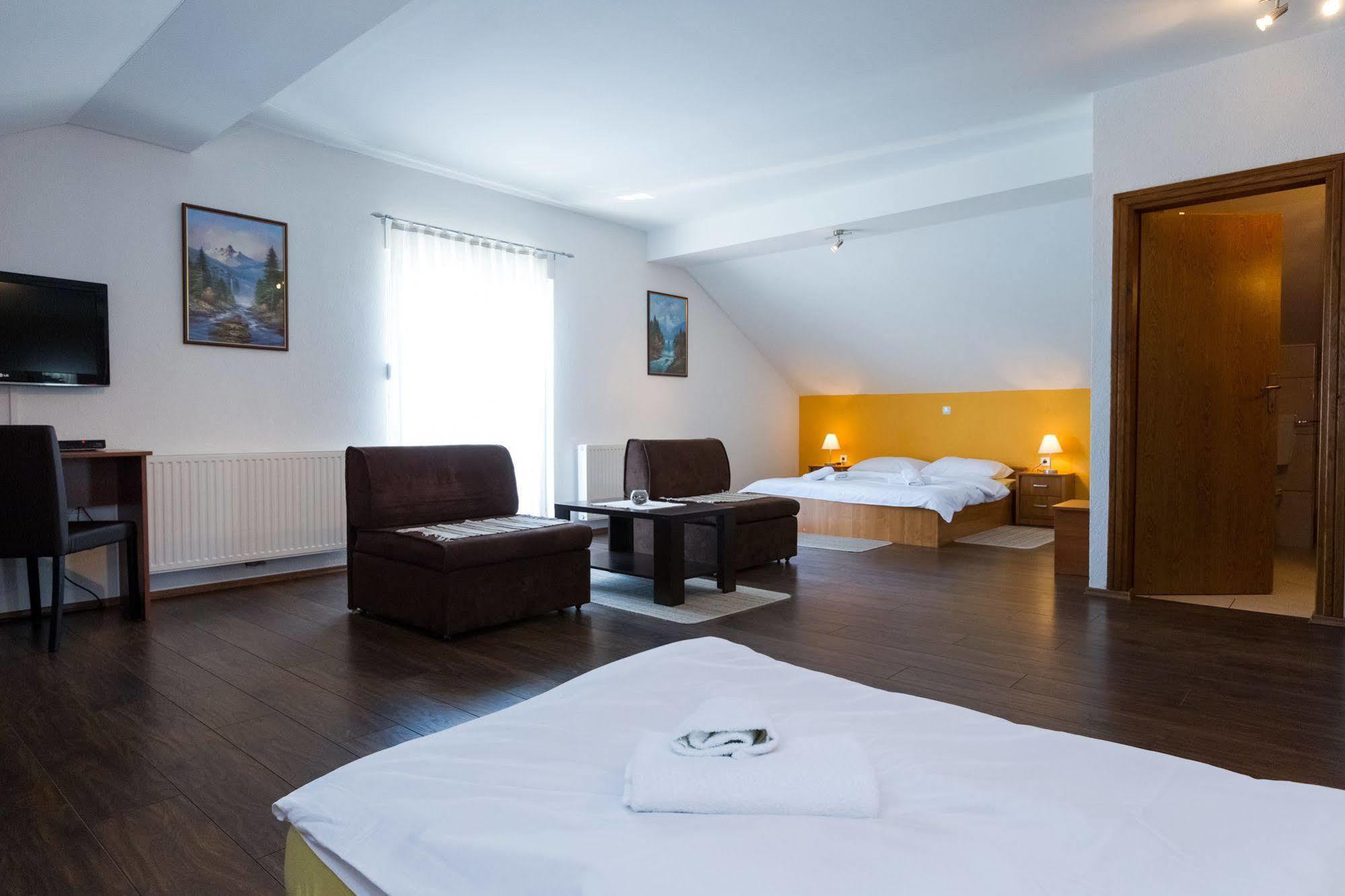 Plitvice Palace Grabovac (Karlovac) Exterior foto